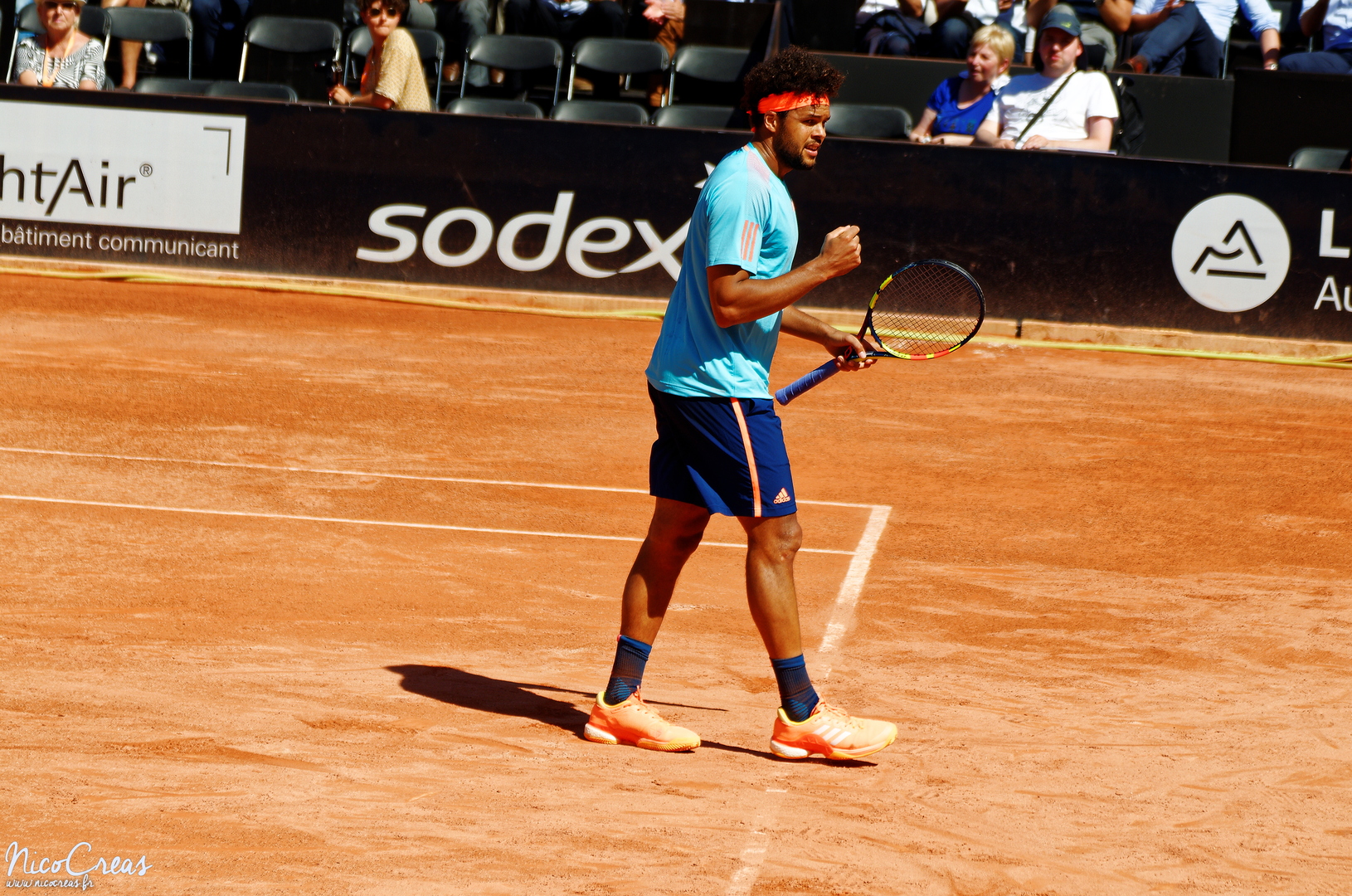 Match entre Jo-Wilfried TSONGA et Carlos BERLOCQ remporté par le premier 6-7/6-2/6-3.